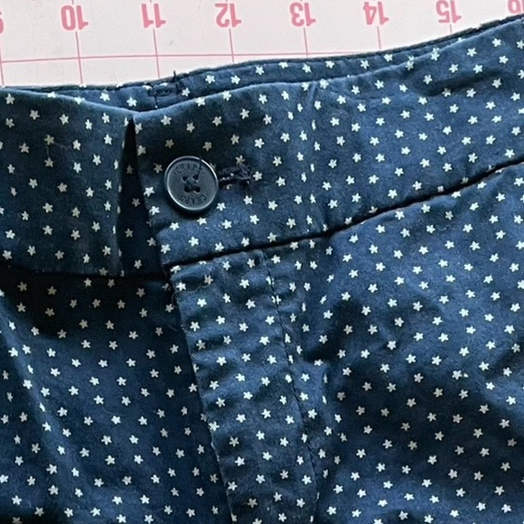 CHAPS brand navy blue with white stars. sz 4 shorts. 5” inseam - Picture 3 of 3